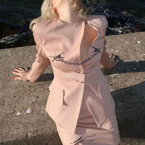 Mugler Jackets & Blazers - H&M x Mugler Hourglass Blazer in Antique Pink Size XL 100% Wool